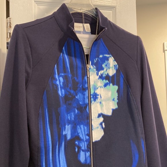 π  Host Pick!!! π  NWOT - WEEKENDS by Chico's Dark Blue Workout Jacket Sz 0 - Picture 6 of 12